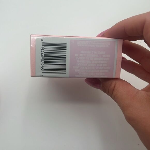 BNWT - JEFREE STAR MAGIC STAR LUMINOUS SETTING POWDER - FAIR - Picture 4 of 4